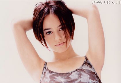 alizee_p_21.jpg